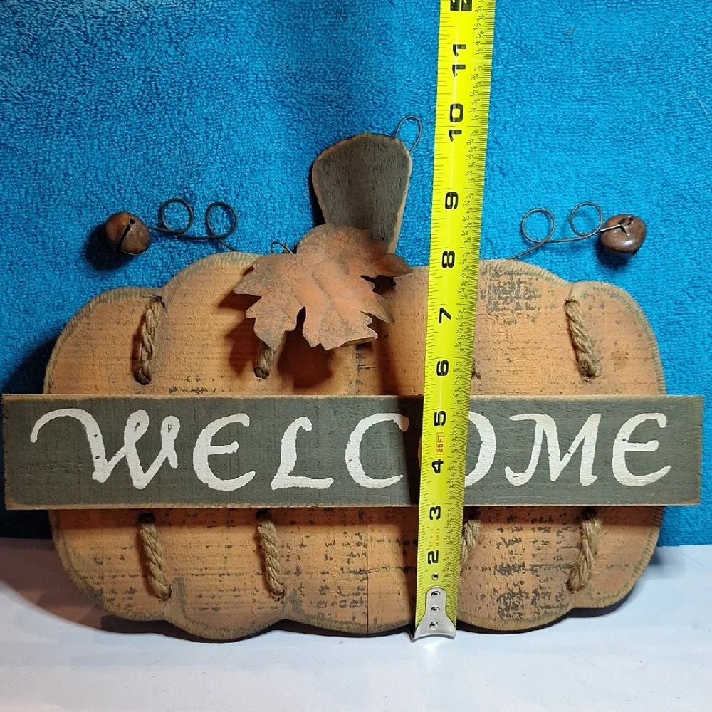 Rustic Pumpkin Welcome Sign Wood and Metal